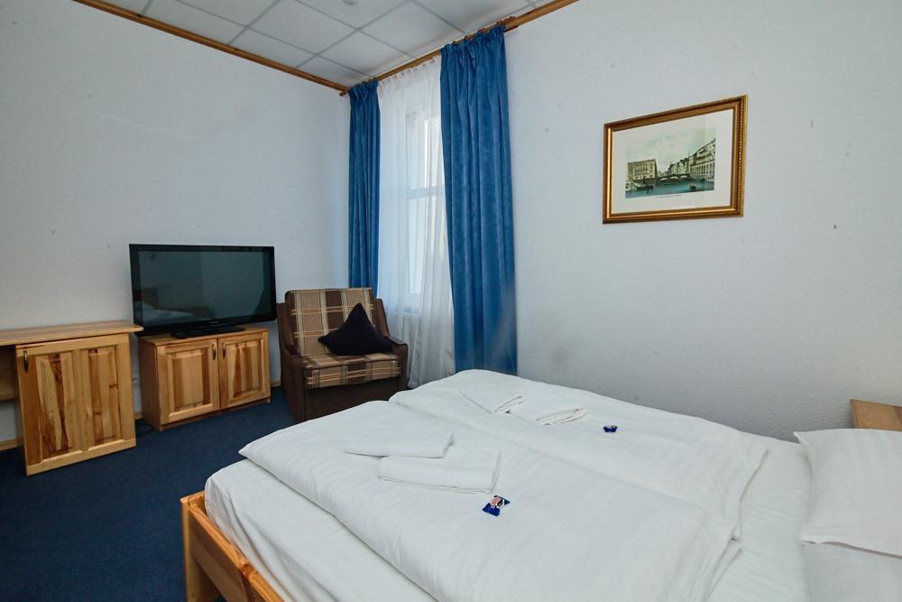 Hotel Panorama Kremenetsʼ Екстериор снимка
